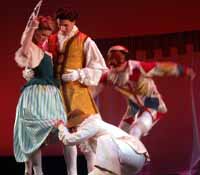 Arlecchino dancing with 3 others